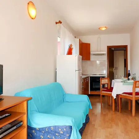 Mira Apartment